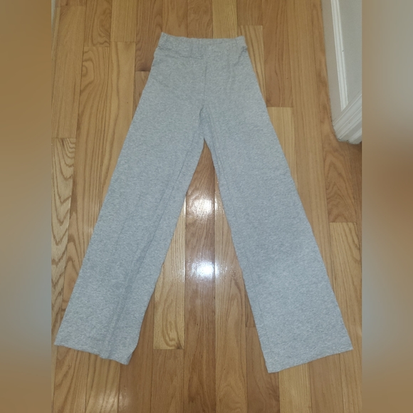 NWT SKIMS COTTON BLEND JERSEY PAJAMA SET IN LIGHT HEATHER GREY SIZE XXS - Picture 8 of 9